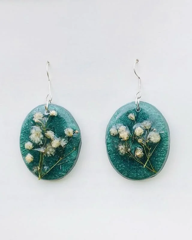 Fresh babys breath flowers with epoxy earrings