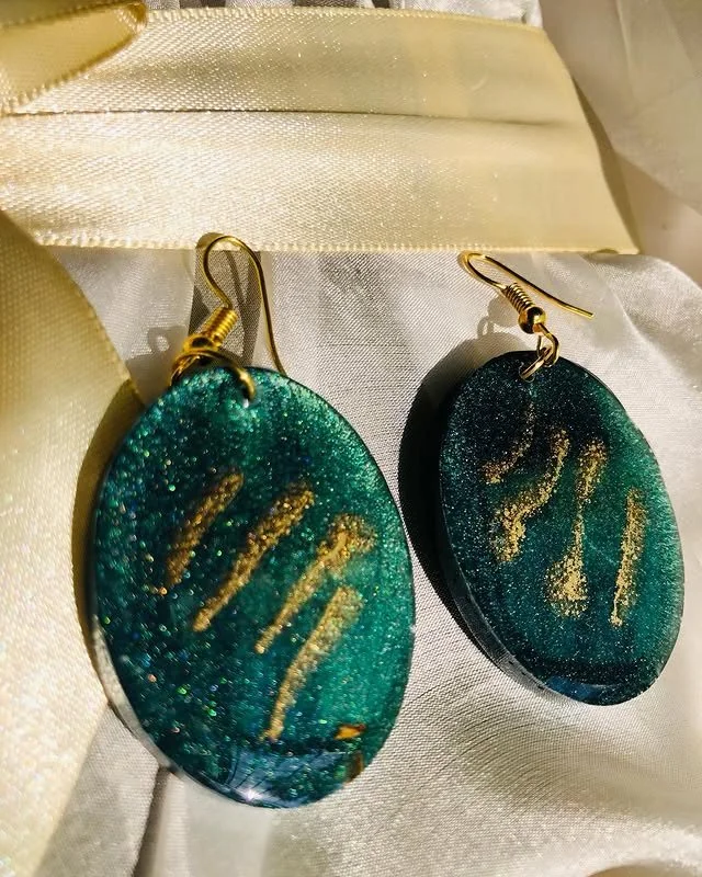 Emerald Green and Golden colour Resin Earrings:
