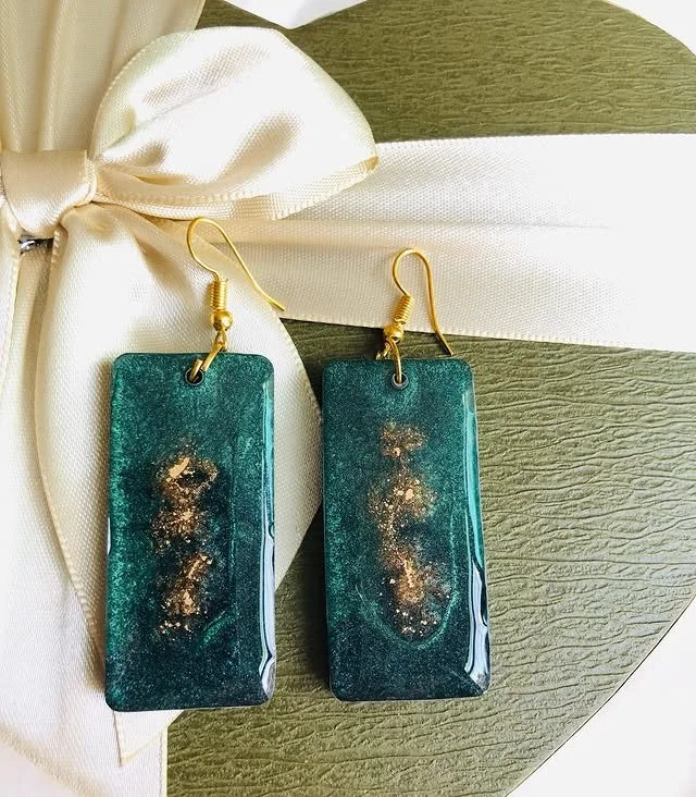 Emerald Green and Golden colour Resin Earrings: